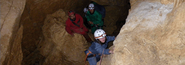 Espeleopaseos por la cueva de Piscarciano